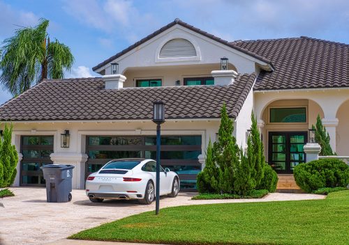 ES Hurricane Garage Doors installed on a Southeast Florida home